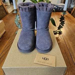 Ugg boots girls